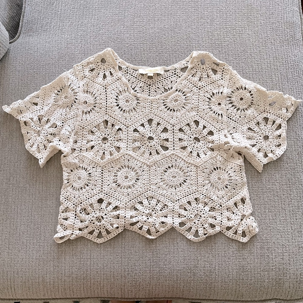 Crochet crop top size M